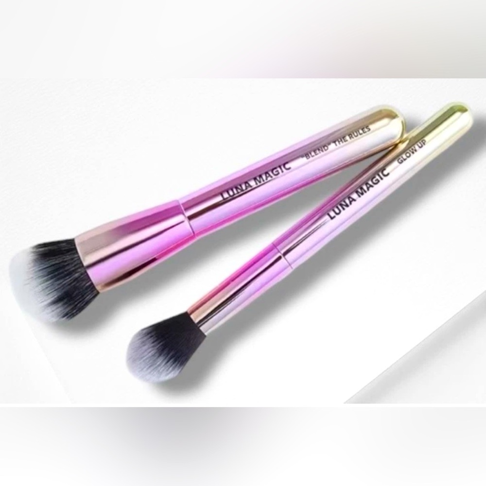 New Luna Magic Limited Edition Duo Ombre Face Brush Set, Glow Up/Blend the Rules